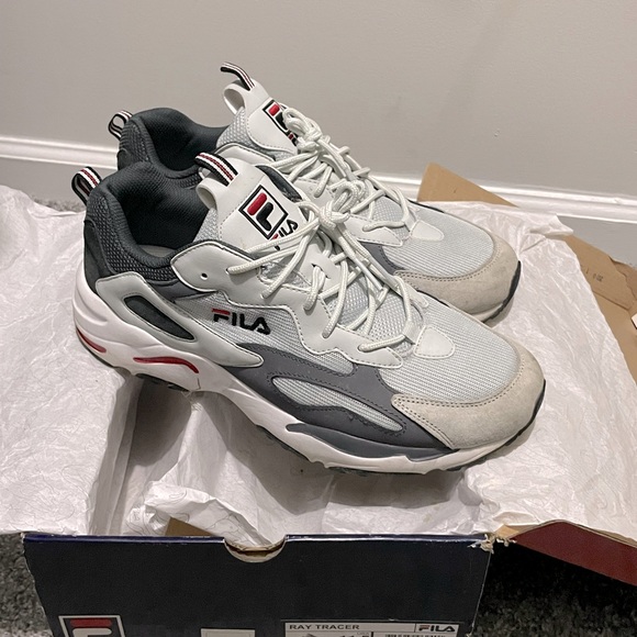 Filas - Picture 4 of 5